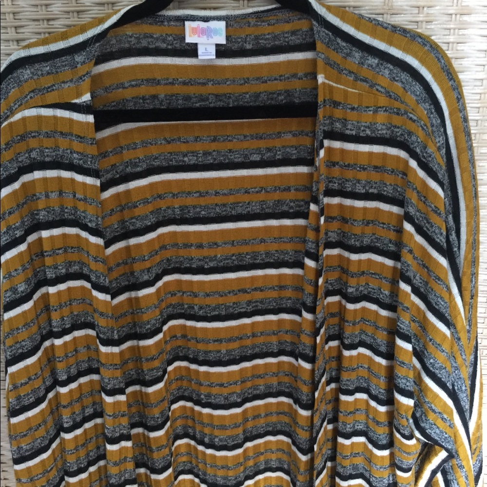 Lularoe Large Lindsay size Large NWT
